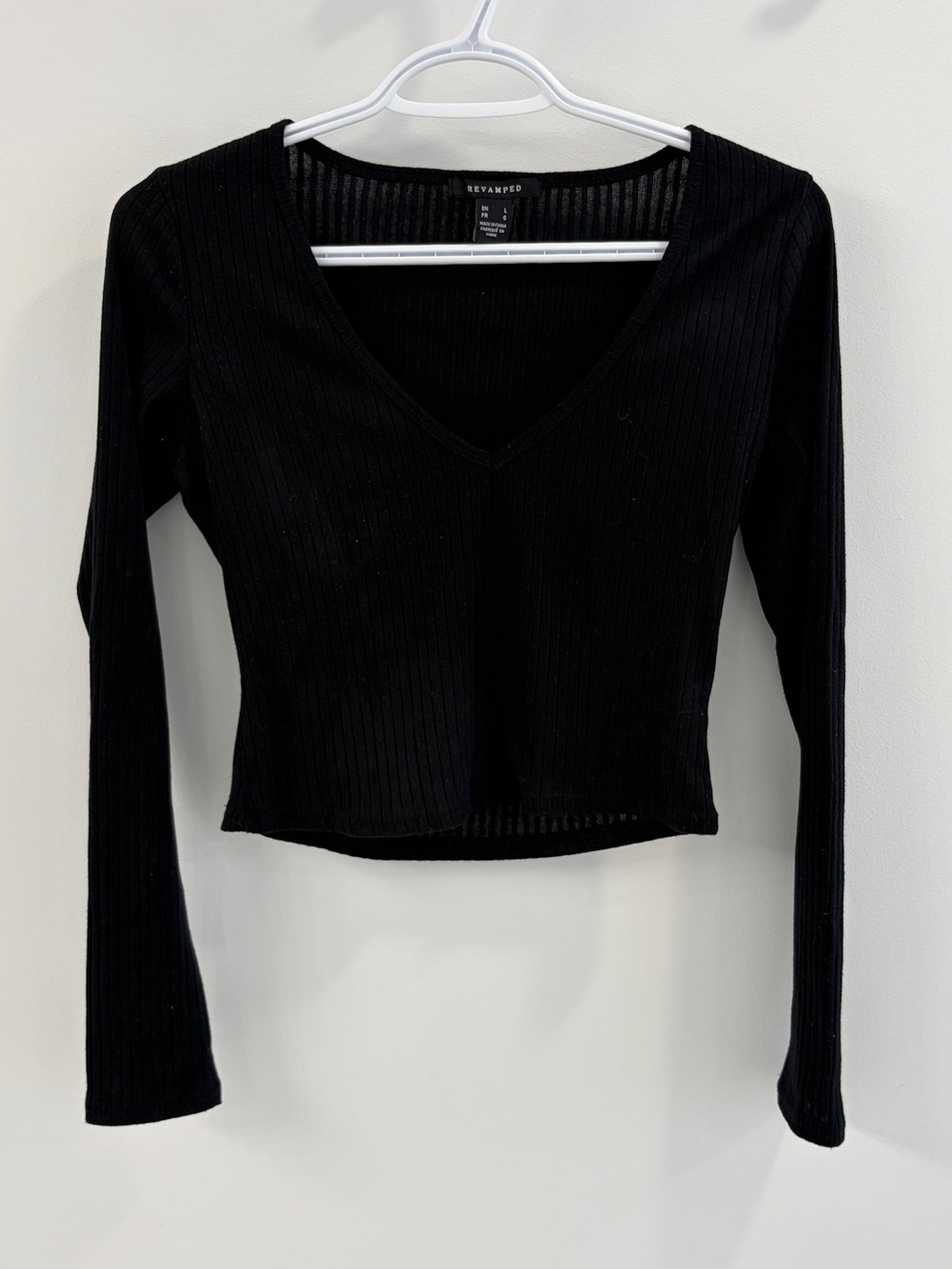 Black Ribbed Long Sleeve V-Neck Crop Top - Large